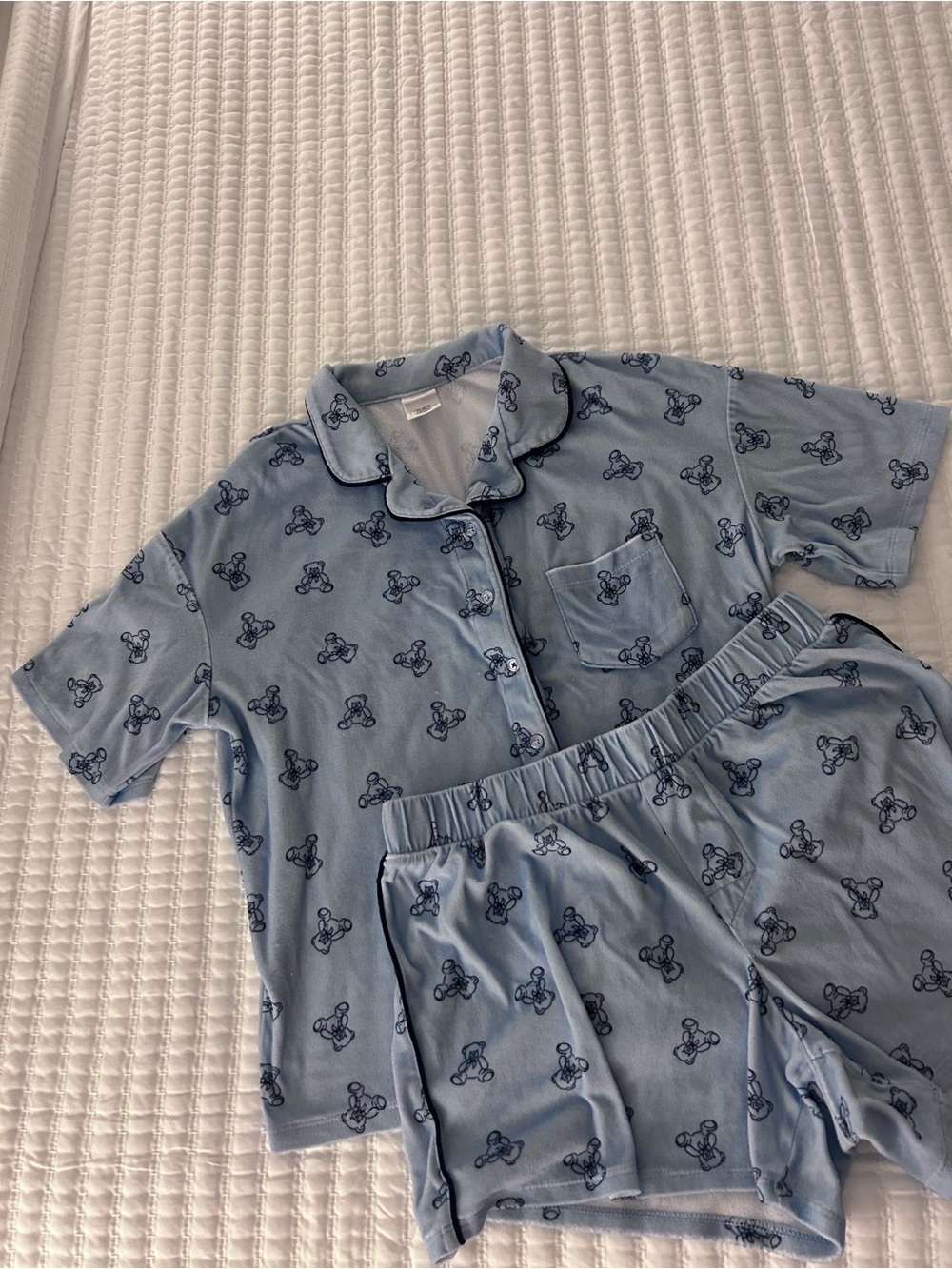 Art Class Light Blue Short-Sleeve Bear Print Pajama Set. Size 16-18